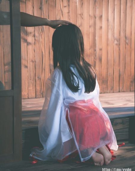 一边亲胸一边摸进内裤里_DVD全集在线观看