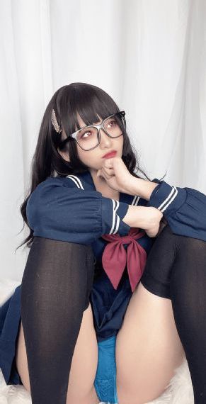 美女的黑森林_4K在线视频观看