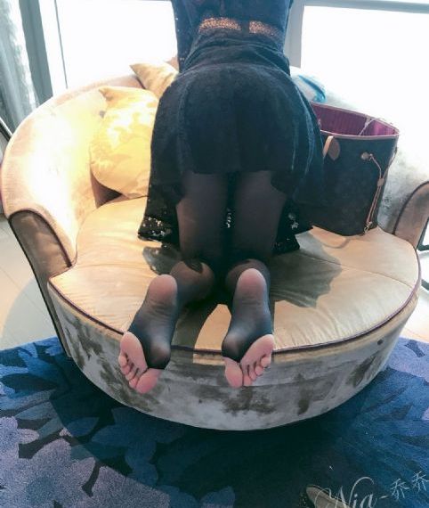 我女朋友的母亲中文完整视频翻译_高清高清视频观看