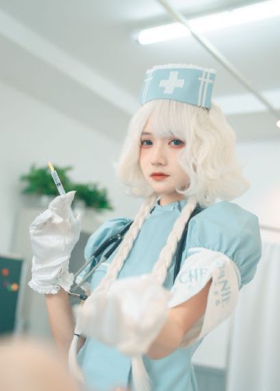 一边吻一边摸进内裤里_高清在线观看高清