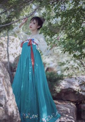 只有我进入的隐藏地下城_剧情片日韩电影在线